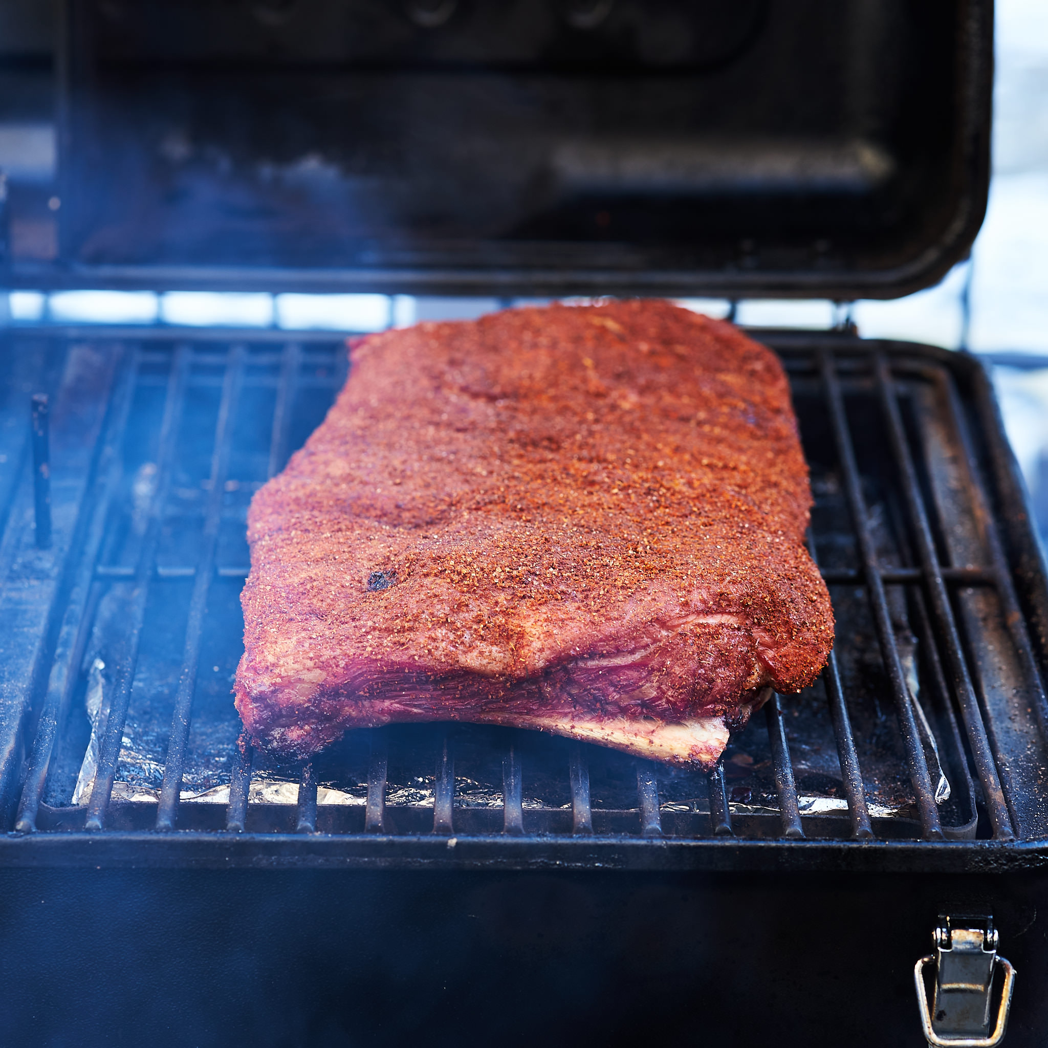 St. Louis Cut Ribs vom Strohschwein St. Louis Cut Ribs im Smoker
