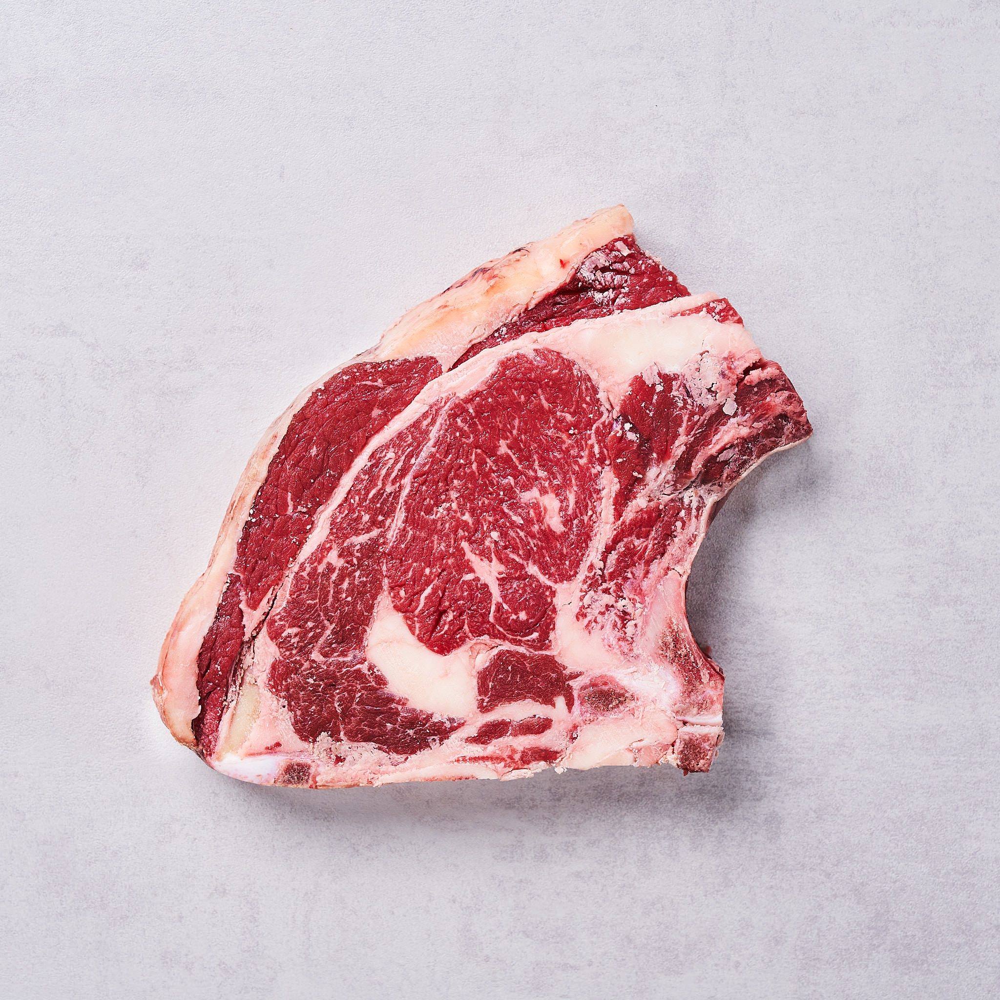 Rib Eye Steak on Bone von der österreichischen Kalbin