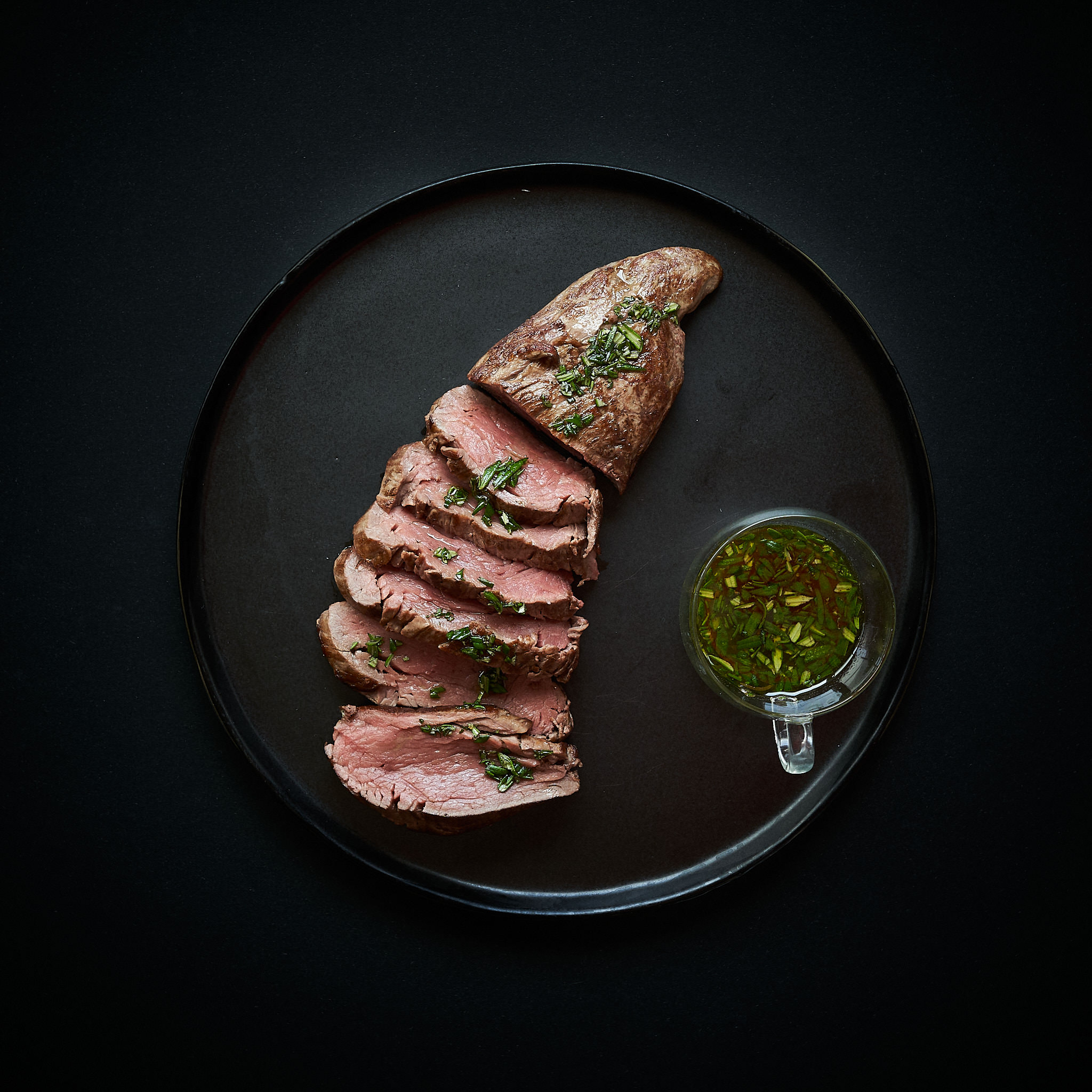 Rinderfilet von der Kalbin Rinderfilet von der Kalbin fein tranchiert mit Marinade